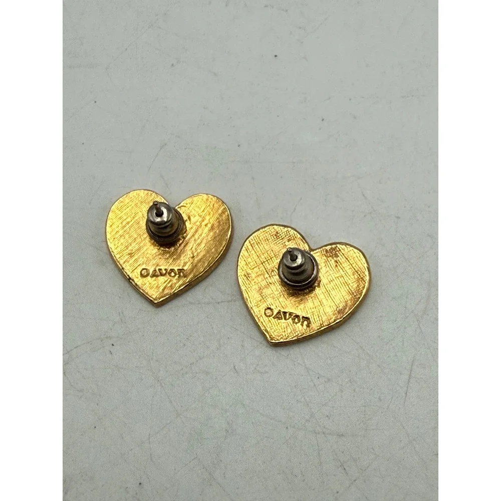 Avon Vintage American Flag Heart Stud Earrings Gold Tone Enamel Patriotic USA